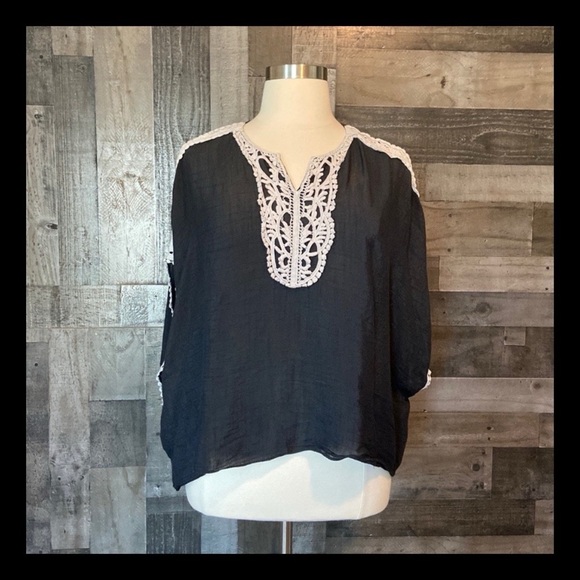 Solitaire tunic top medium boho black cream crochet witchy dark feminine summer - Picture 1 of 10